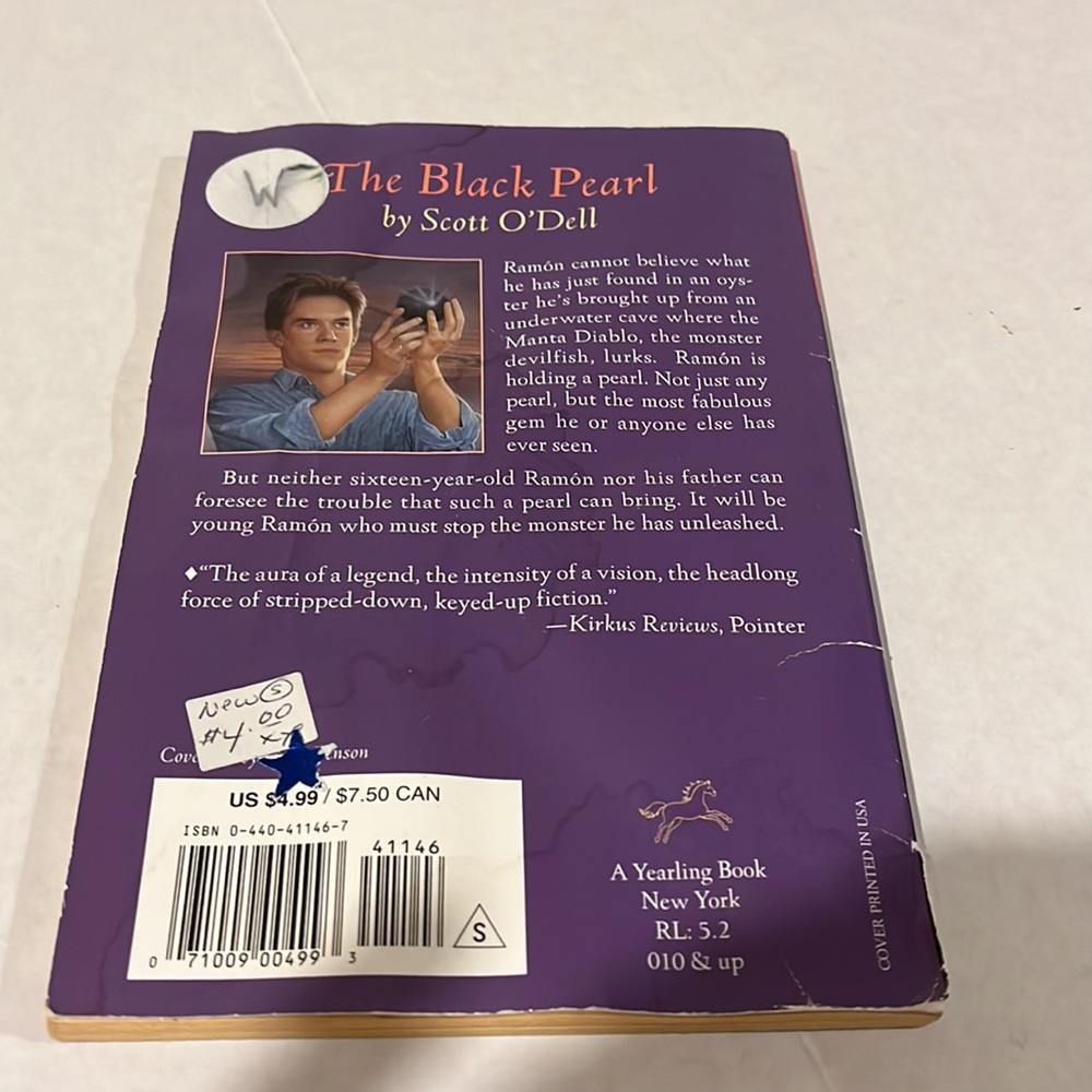 Classroom Library Books round 1 - Picture 8 of 16